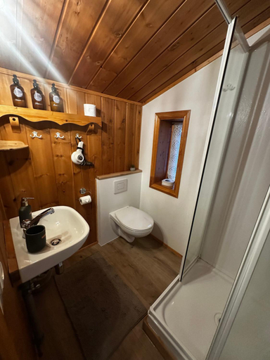 Bathroom 2, Hengifosslodge Skaldahus, Fljótsdalshreppur