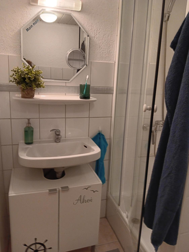 Bathroom 2, Waldblick Ferienwohnungen, Waldshut