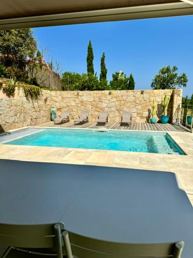 Sport & Beauty 2, Somptueuse villa d’architecte avec vue mer, Corse-du-Sud
