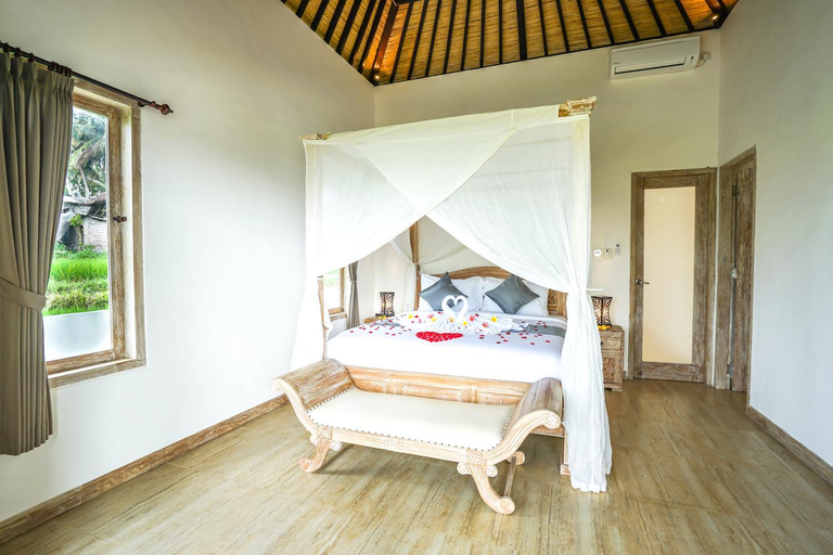 Bedroom 2, 2 BR Villa with open view of rice paddies & sunset, Gianyar
