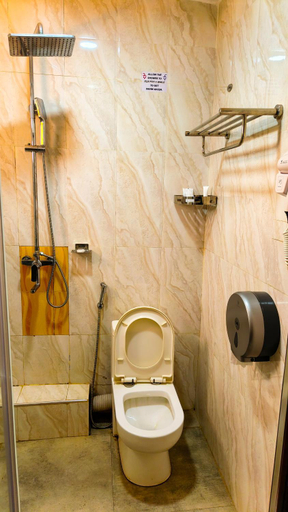 Bathroom 3, DHE Jomels Hotel, Alego Usonga