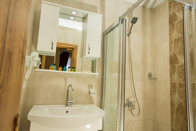 Bathroom 3, the pera port Hotel, Beyoğlu
