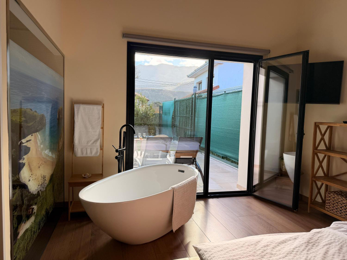 Bathroom 3, Las Mareas de Llanes, Asturias