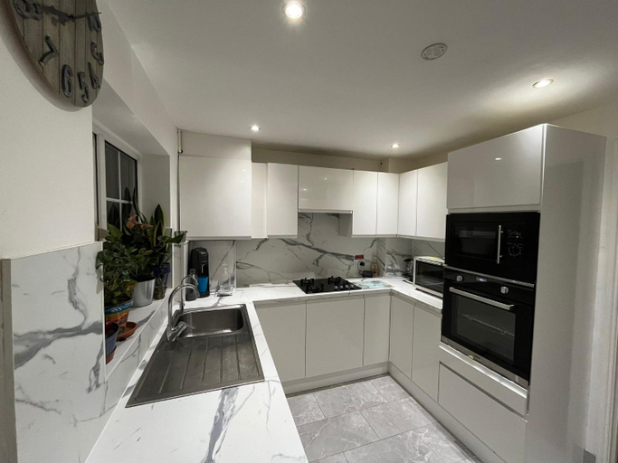 Others 5, Lovely double bedroom in Rotherhithe, London