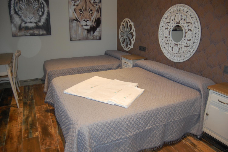 Bedroom, Las Villas de Fuentiduena, Segovia