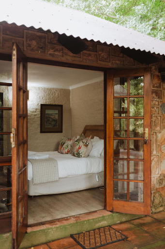 Bedroom 2, Migrate Portfolio, Nkangala