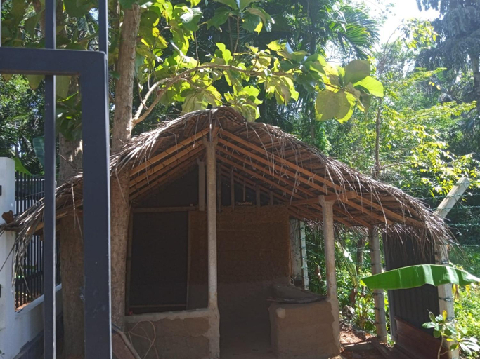 Others 2, Airport Dulux Green Villa, Minuwangoda