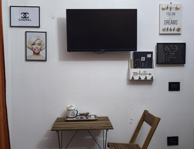 Others 5, Living G Room, Cagliari
