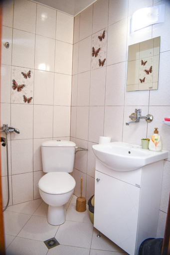 Bathroom 2, къща за гости Велина, Pavel Banya