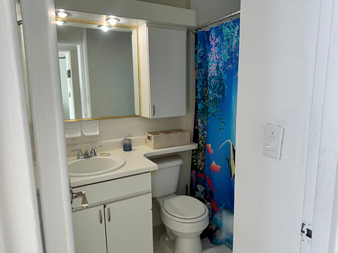 Bathroom 3, Beachfront Tropical Tantra Apartment
