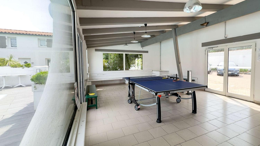 Others 3, Location dans residence avec piscine proche plage, Charente-Maritime