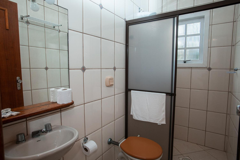 Bathroom 3, Ilha Nautica, Florianopolis