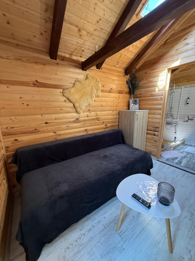 Bedroom 2, Cabana Sorina, Corbu