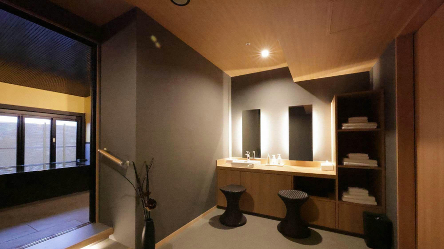 Bathroom 4, Isawa Tokiwa Hotel, Fuefuki