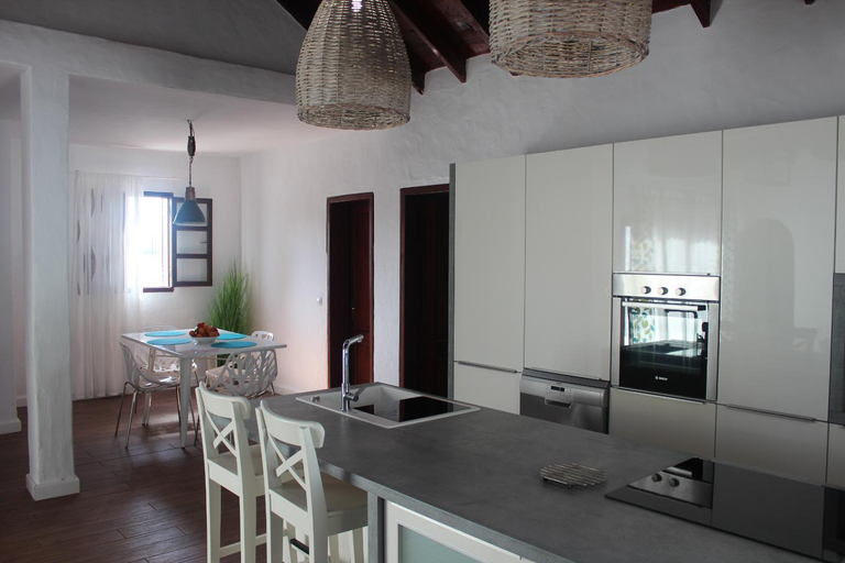 Others 4, Villa La Charlatana, Las Palmas