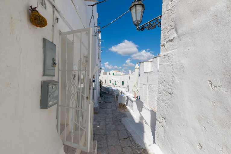 Others 5, THE GOODIES OF HISTORIC CENTER, Brindisi