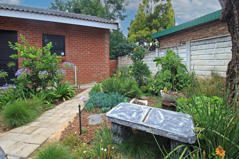 Others 5, The Chameleon Stay @107, City of Tshwane