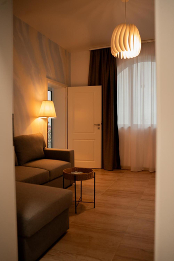 Others 3, Halta Pescarus Accommodation, 23 August