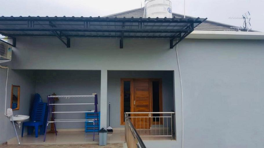 2, Modern House YIA, Kulon Progo