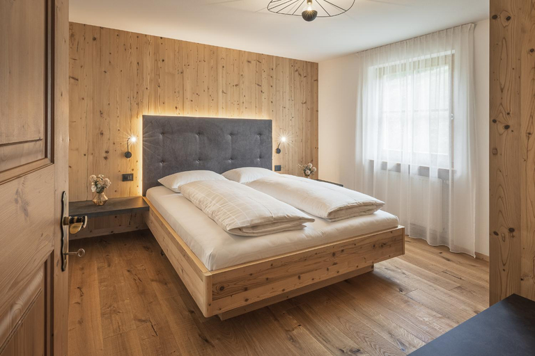 Bedroom 2, App. Desiree, Bolzano