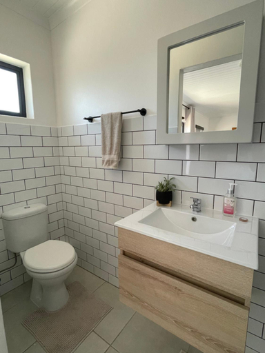 Bathroom 3, Villiera Guest Farm, West Coast