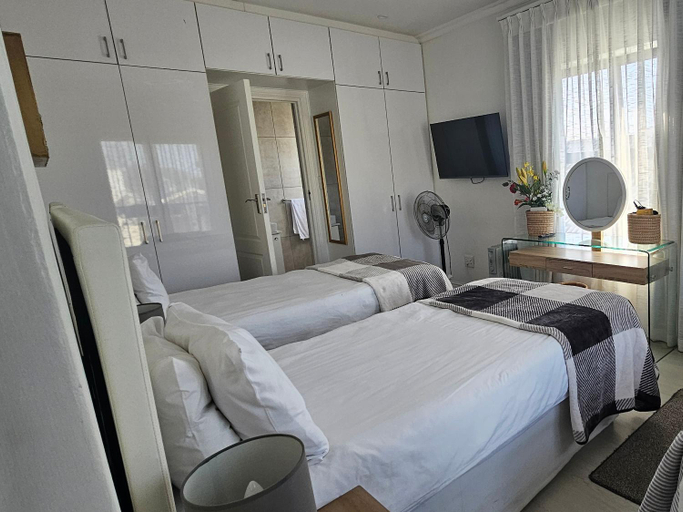 3, Villa Parisienne Modern Guest house, City of Cape Town