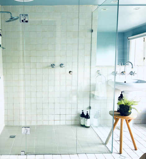 Bathroom 2, Mountain Villa with Spa and Lush Gardens, Yarra Ranges - Dandenongs