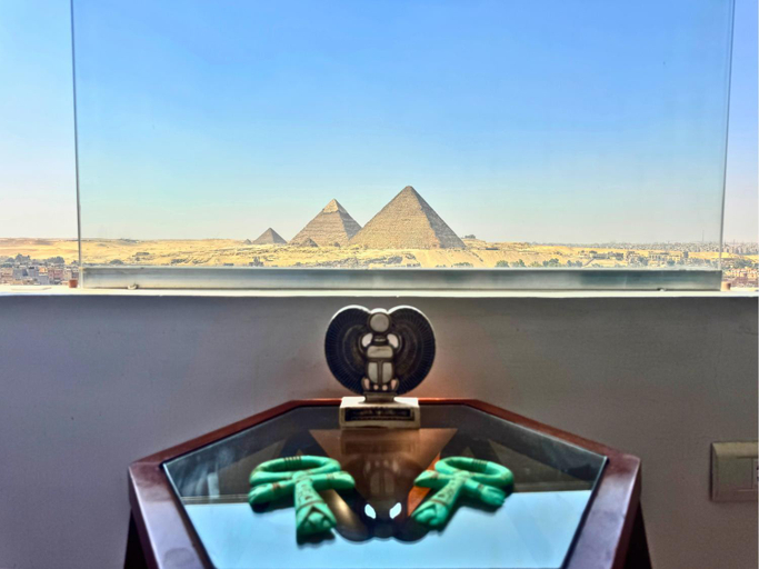 Sport & Beauty, Oscar pyramids view, Al-Ahram