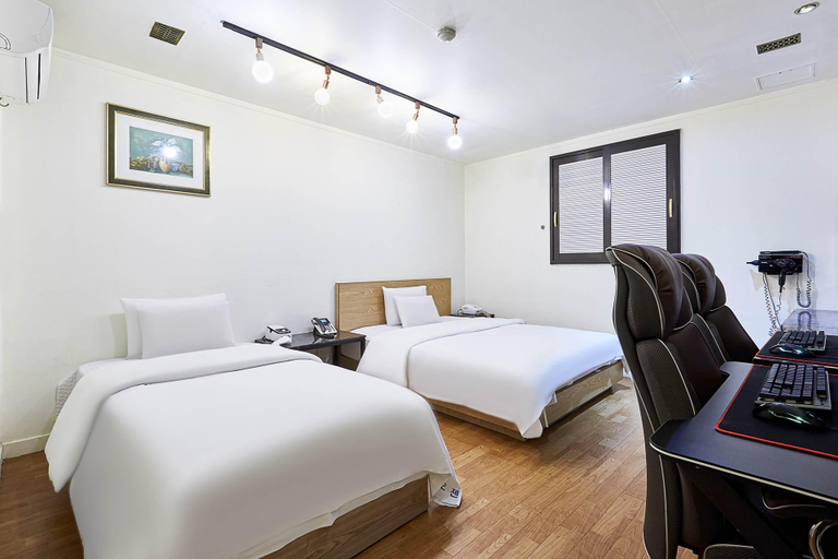 Bedroom 2, Yongin Valentine, Yongin