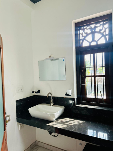 Bathroom 3, Silva's Residence, Negombo