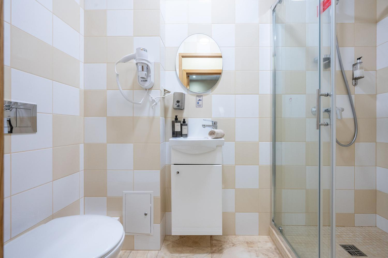 Bathroom 3, Neris Inn Terraces, Vilniaus