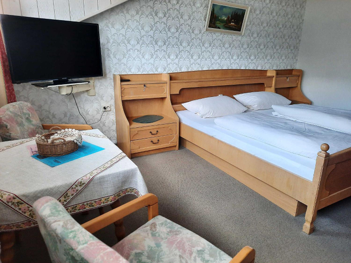 Bedroom 2, Cafe-Pension Krems, Bayreuth