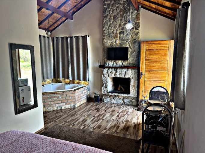 Bedroom 2, Chales Recanto Vista do Valle, Camanducaia