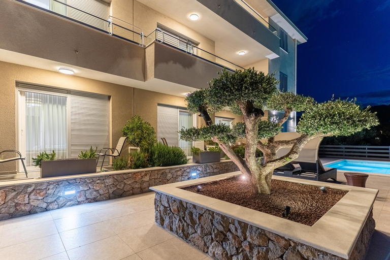 Exterior & Views 1, Villa Orhideja, Cres