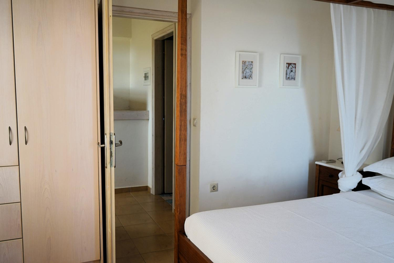 Bedroom 2, ORATO VILLAGE, Peloponnese