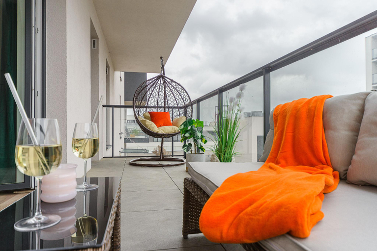 Others 4, Lumina I Stylish 2BR Apartments with Balcony I Parking, Łódź