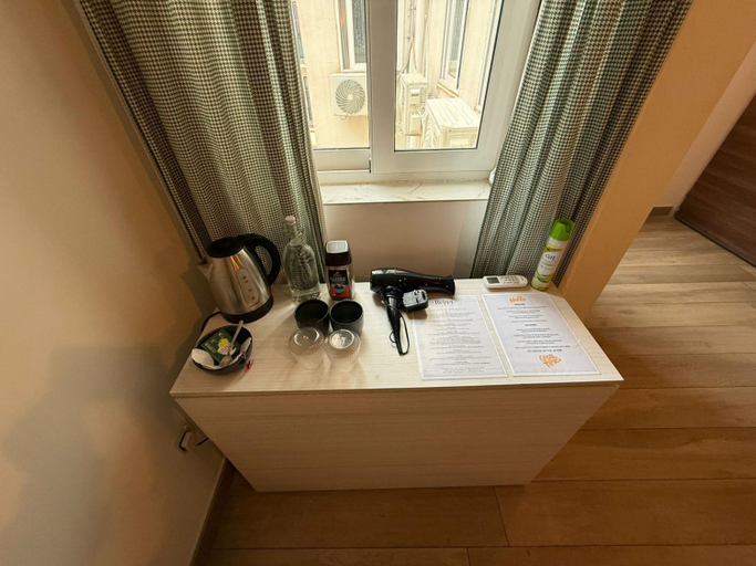 Others 5, Airport Stay Comfortable accommodation with own bathroom Easy access