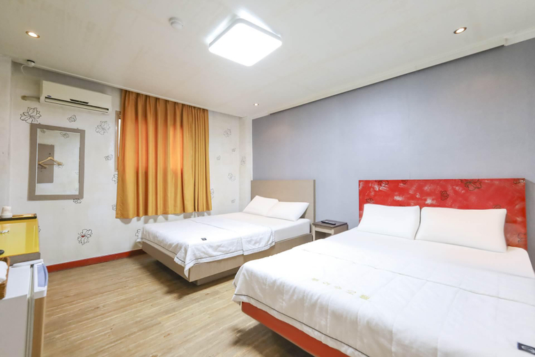 Bedroom 4, Su Motel, Buyeo