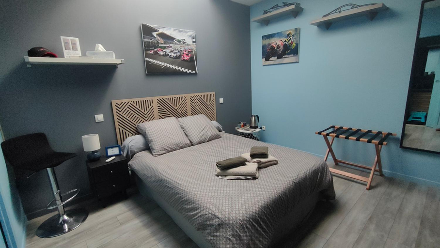 Others 5, LOFT Descartes, Sarthe