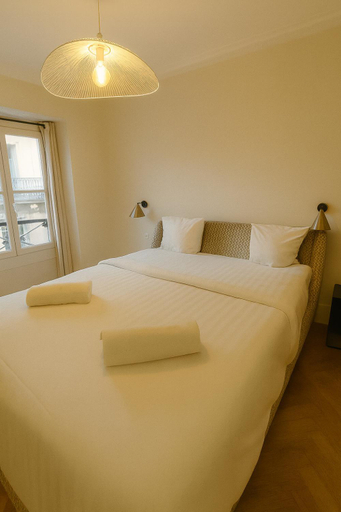 Bedroom 2, Luxury apartments in Paris Center, Paris