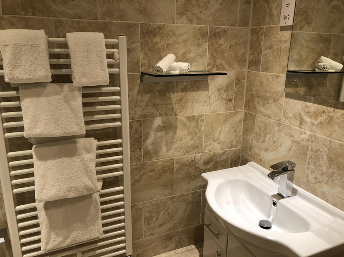 Bathroom, Newell Bistro and Rooms, Dorset