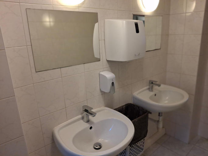 Bathroom 2, Ubytovna U Kasny, Uherské Hradiště