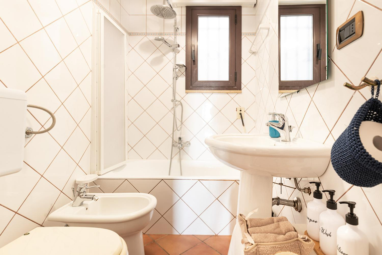 Bathroom 3, Villa Li Munti con piscina, Lecce