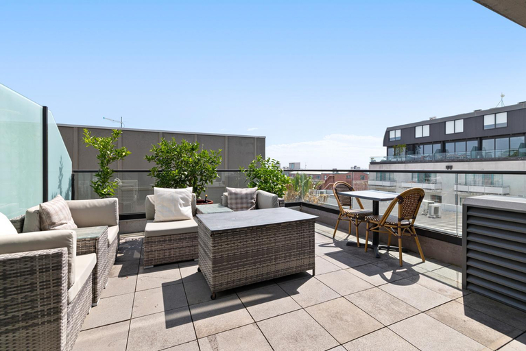 Others 4, Modern Quiet 1 & 2 Bed Apt Opposite Albert Park, Melbourne
