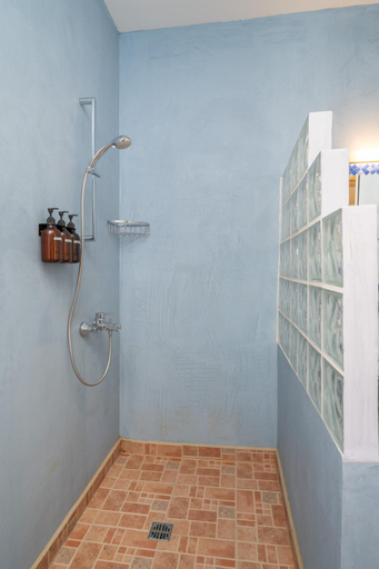 Bathroom 2, Villa Dioni, Ionian Islands