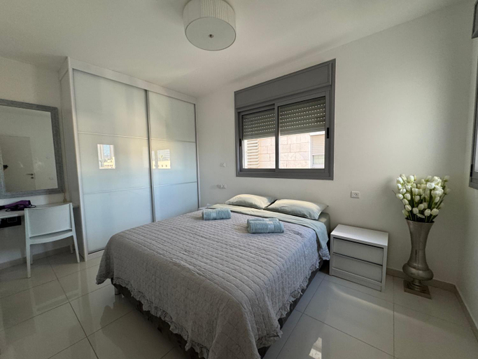 Bedroom 3, Royal Park Eilat apartments