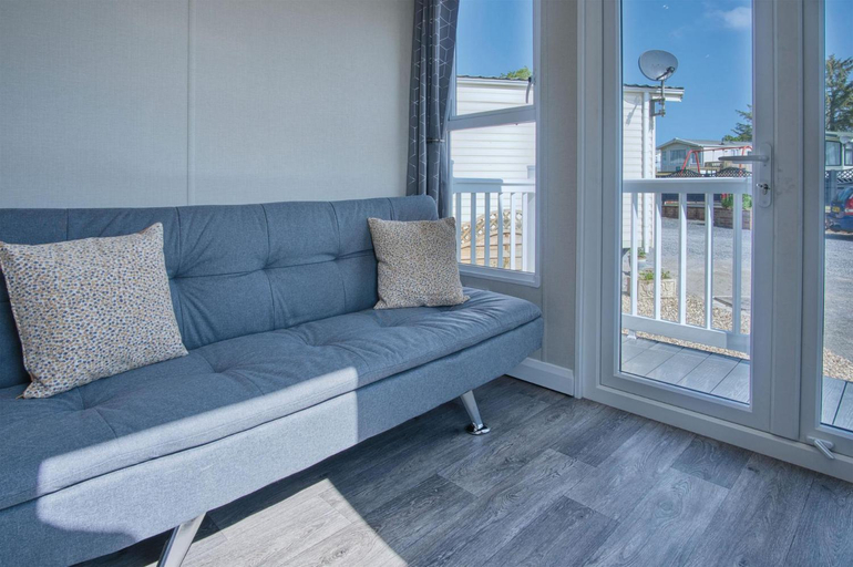Others 5, The Studio - 1 Bedroom Cabin - Amroth, Pembrokeshire