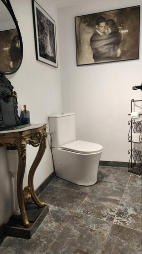 Bathroom 4, Laura Las Flores, Alicante