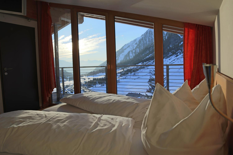 Bedroom 2, Suitenhotel Alpin, Bludenz