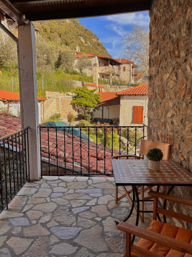 Others 4, Sophia's Stone House, Peloponnese